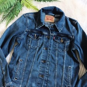 Levi’s Denim Jean Trucker Jacket Stretch